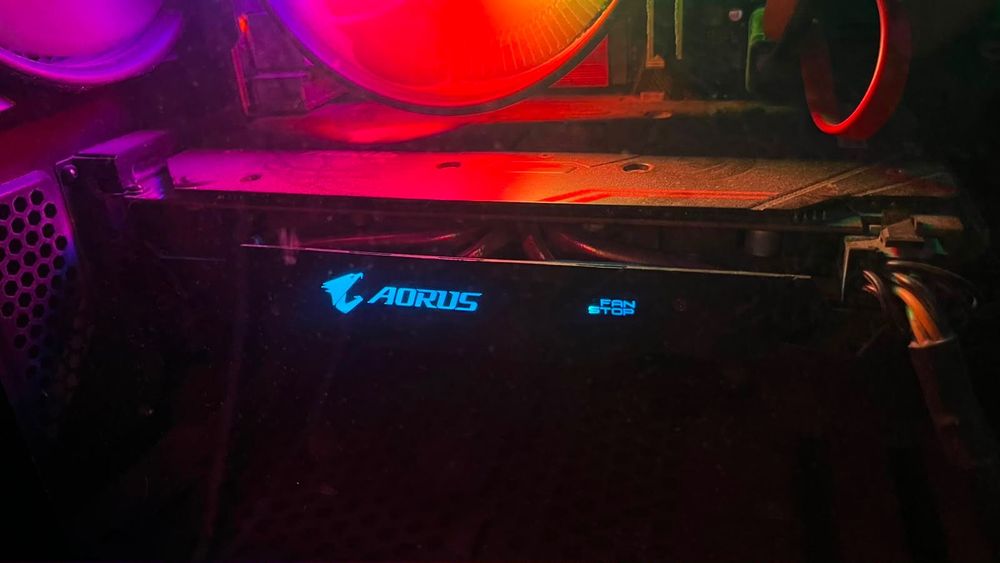 Продам видеокарту Rx 580 на 4 гб