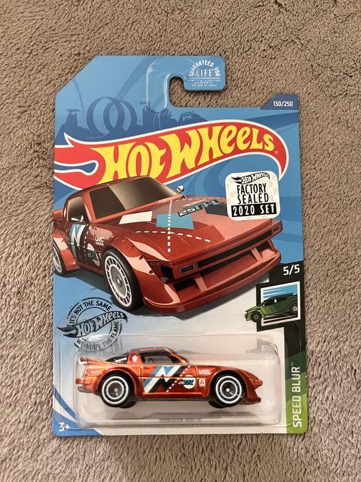 Hot wheels mazda rx-7 super treasure hunt -factory sealed 2020set