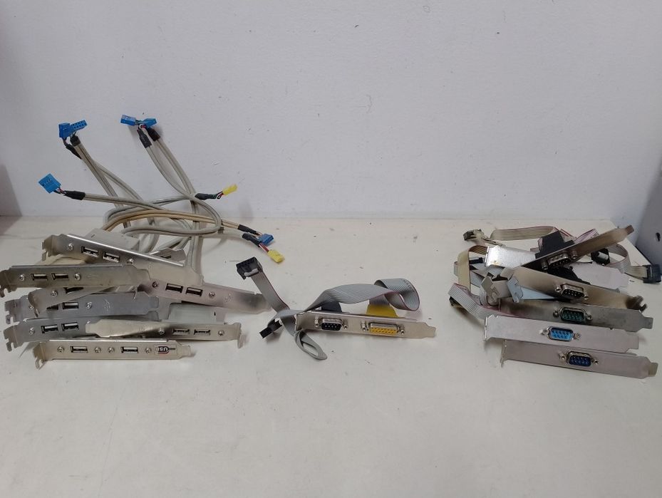 Допълнителни портове и различни карти за настолни комптри