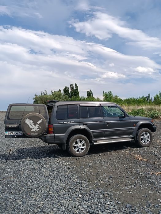 Митсубиси Паджеро 2