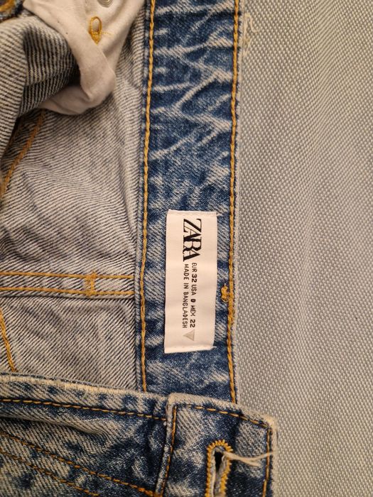 Blugi scurti 32 Bershka