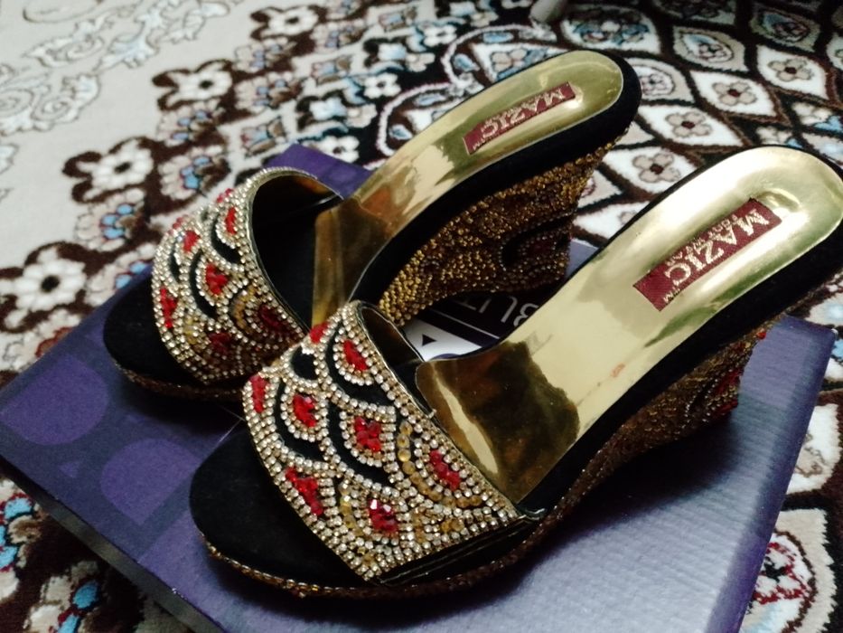 Женские тапочки 2 хил