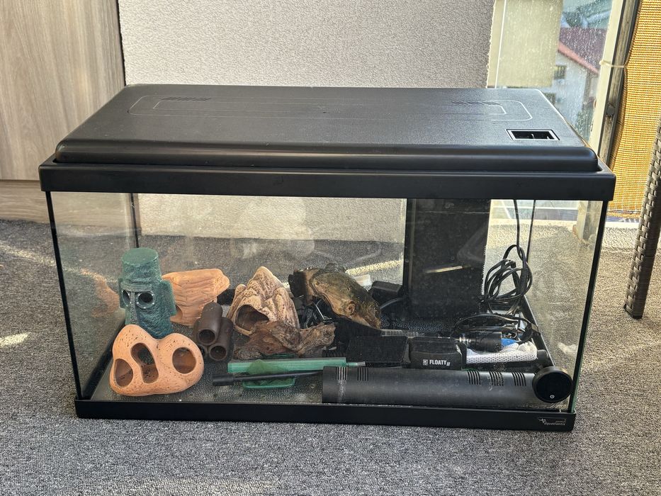 Vand acvariu 54litri