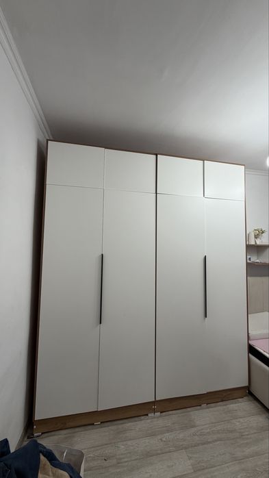 Распашной шкаф 200х240х55