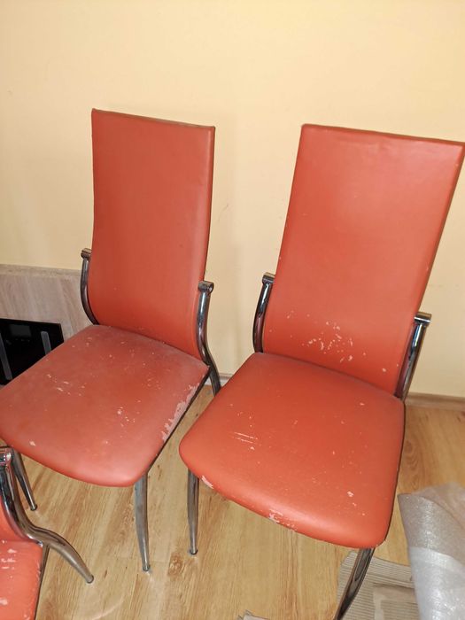 Продавам  6 бр. трапезни столове