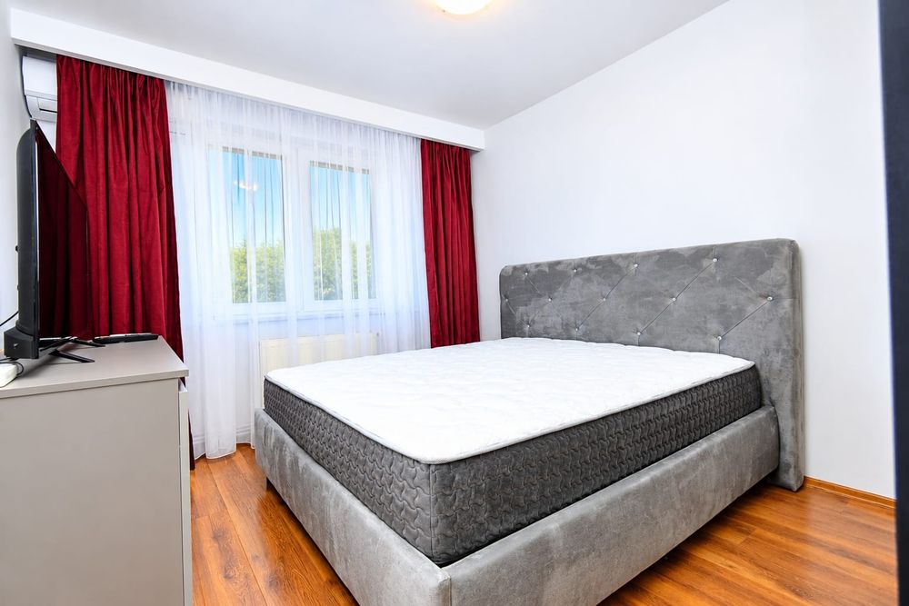 Apartament 3 camere, centrala termica,  etaj 3 , proprietar