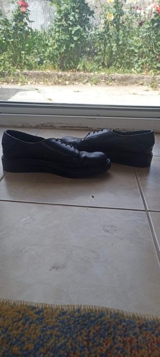 Pantofi din piele