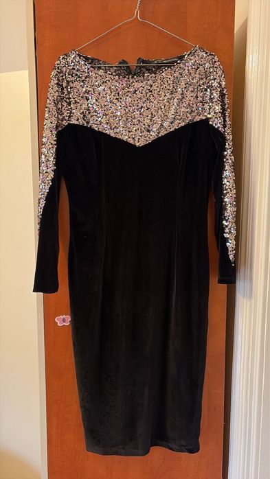 Rochie de carifea cu paiete