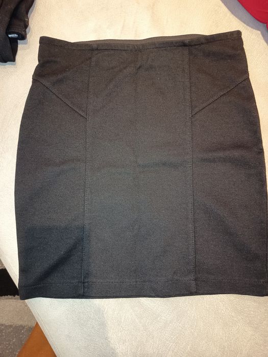 Дамска рокля и пола