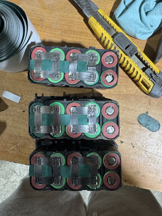 Vand acumulatori milwaukee reconditionati noi