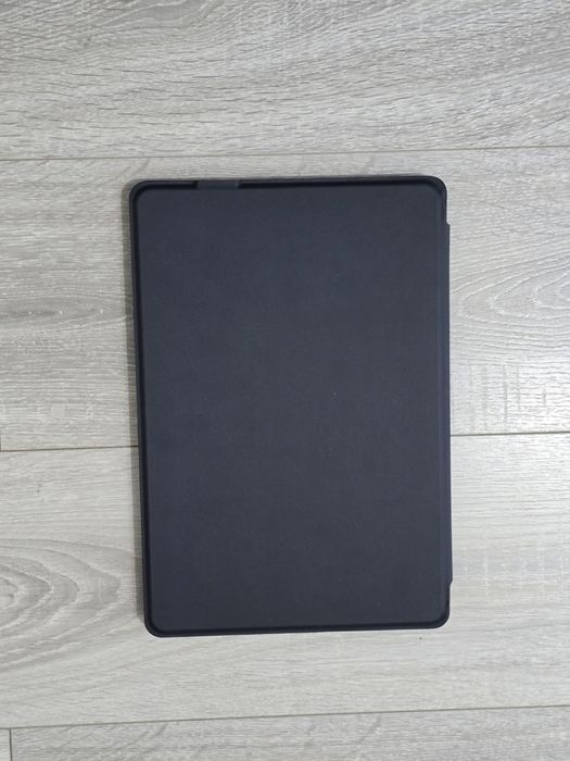 Husă cu tastatură Samsung Galaxy Tab S10 FE+ – Tastatură retroiluminat