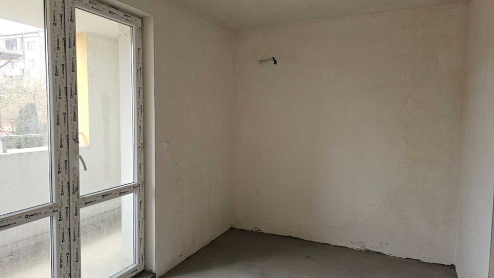 Тристаен с АКТ 16 Смирненски