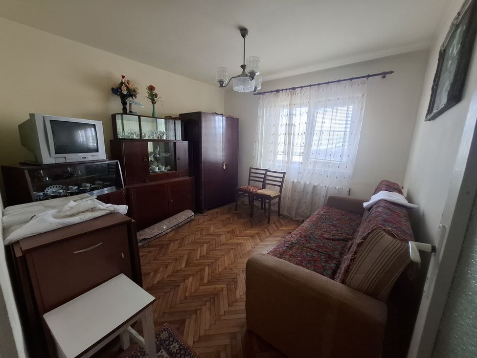 Vand apartament 2 camere zona Expotransilvaniei