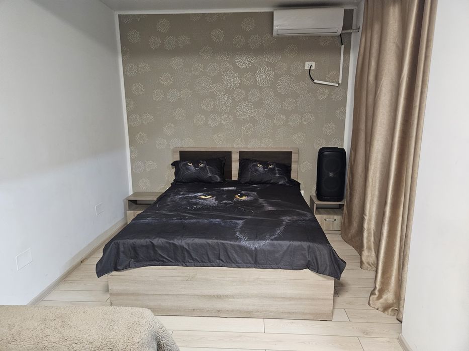 Inchiriez Studio 42 mp decomandat