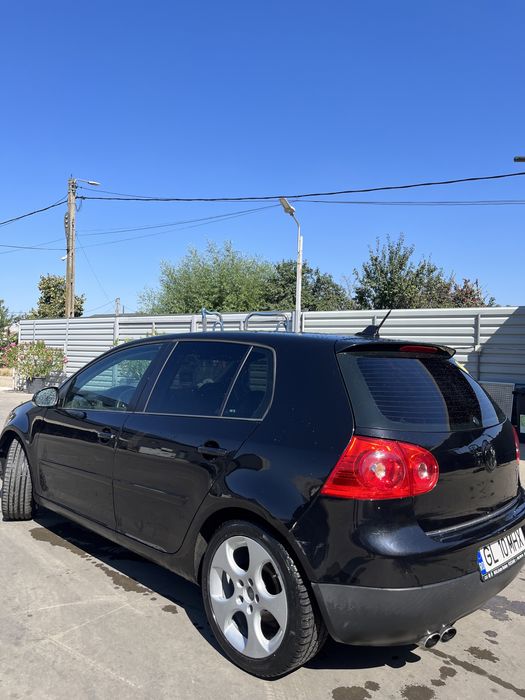 vând urgent golf 5
