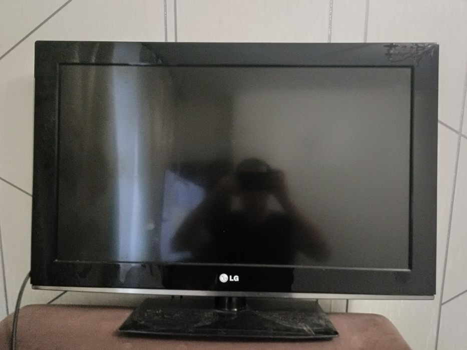 Телевизор LG в отличном состояниии