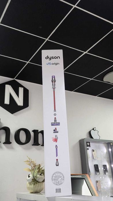 Aspirator vertical Dyson V15 Origin  Reducere de la 2999 l la 2499 lei