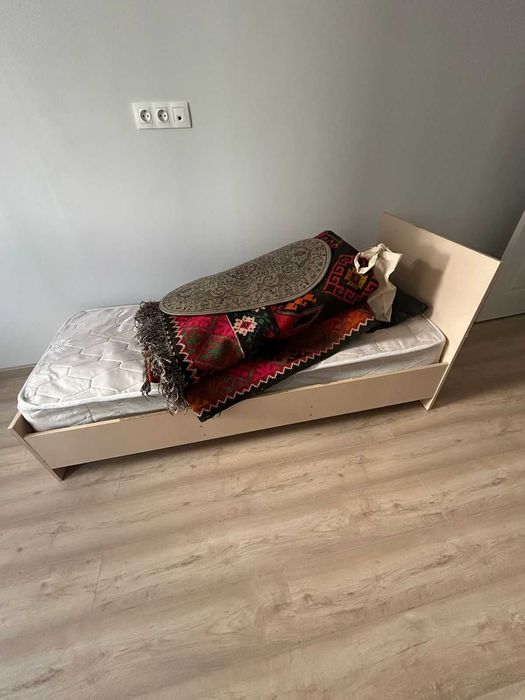 Продам кровать, односпальное, с матрасом