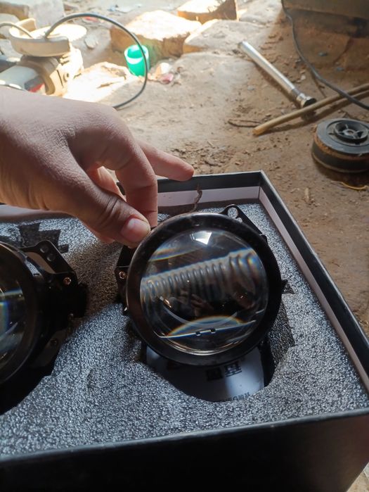 Би лед сатылады.