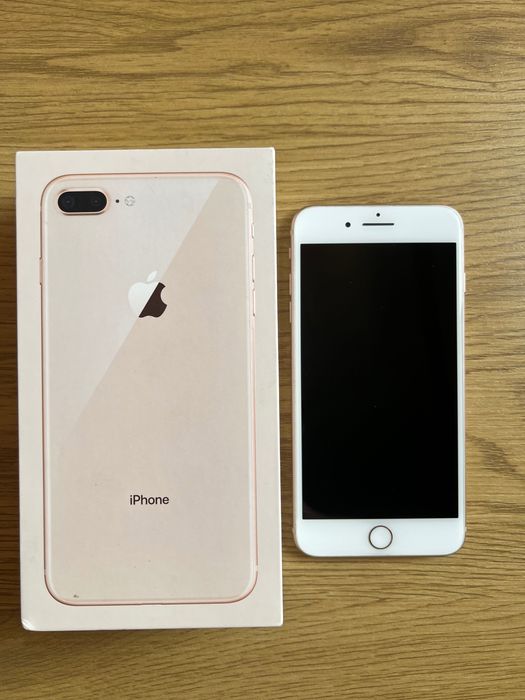 Много запазен iPhone 8 Plus 256GB Gold