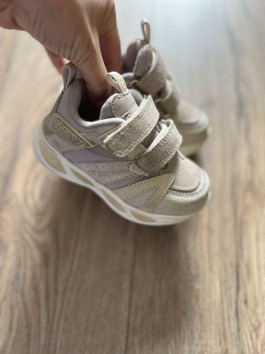 Детские кроссовки Kotofey