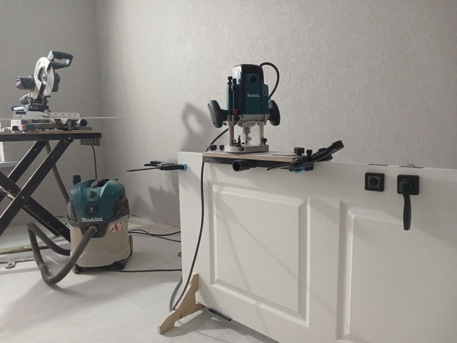 Установка межкомнатных дверей