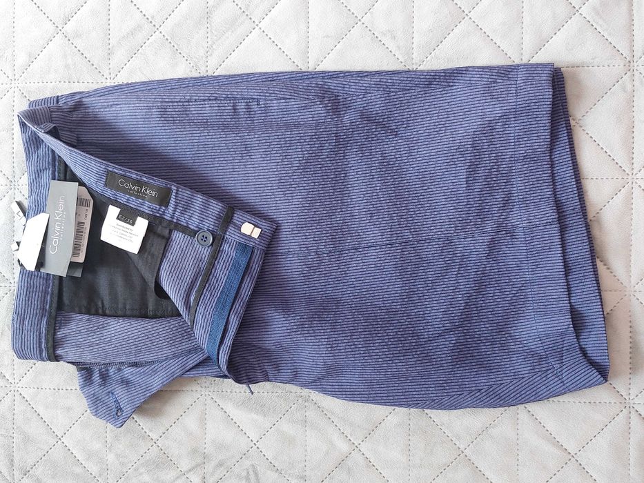 Pantaloni scurți Calvin Klein _ Mărimea 52