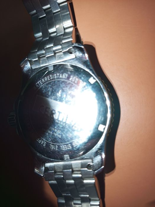 Кул соат сотилади, Швейцария. Тиссот ва Сертина. Оригинал.