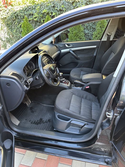 SKODA Octavia 2012 — imagine 5
