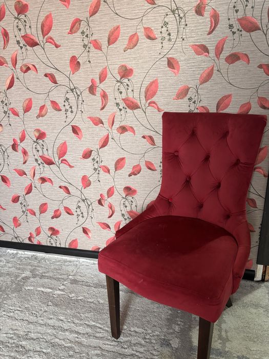 Продам стулья и столик