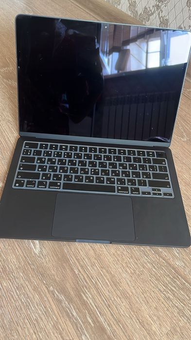 Кепілдікпен Apple MacBook