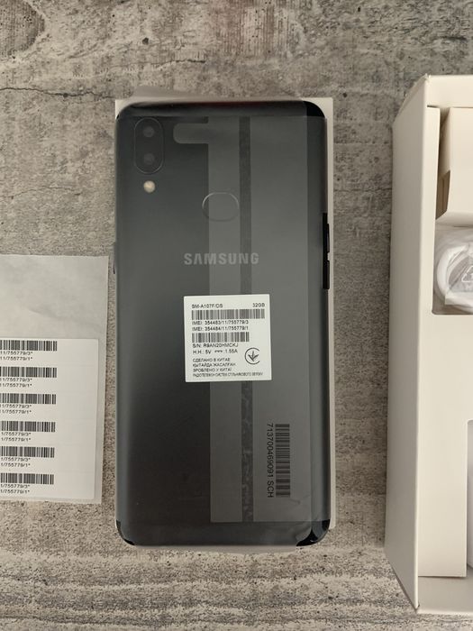 Новый samsung a10s 32 gb чёрный