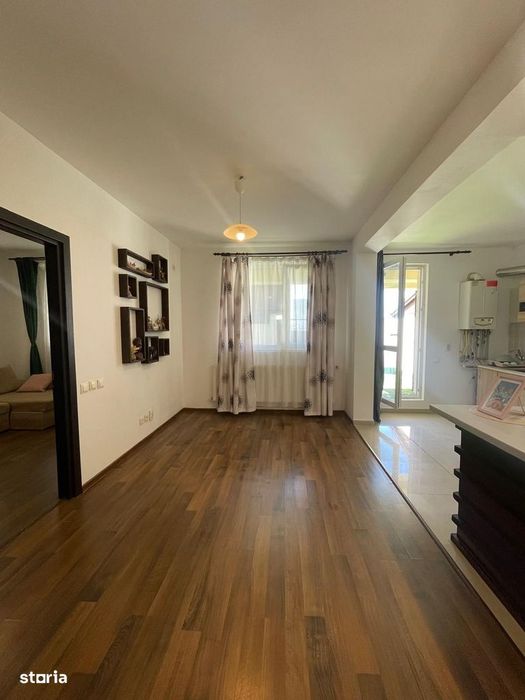 Apartament 3 camere cu curte proprie – gata de mutat!