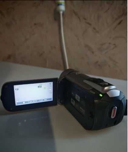Видеокамера Canon Legria HF r16