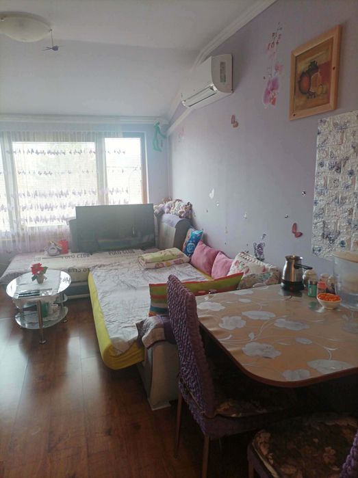 Продавам двустаен апартамент в Банско