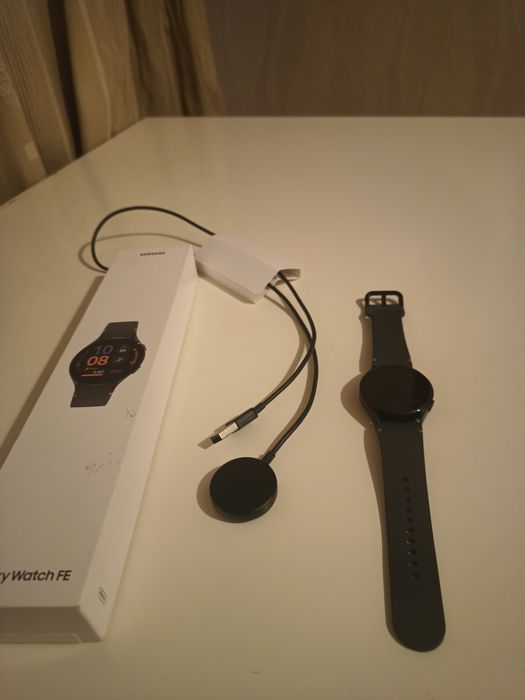 Смарт часовник Samsung - Galaxy Watch FE, 40 mm, 1,2'', черен