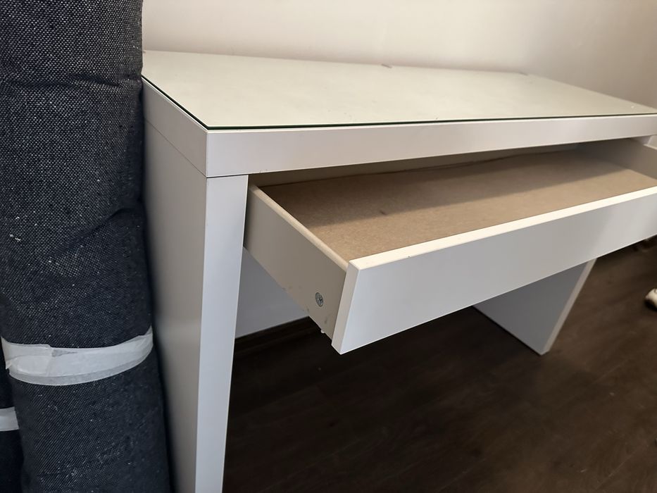 Тоалетна маса ikea