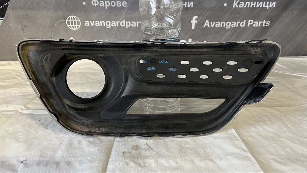 Дясна решетка за халоген Renault Capture 2013-2017