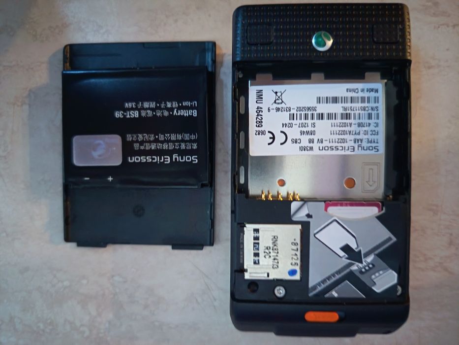 Telefon SonyEricsson W 380i, walkman, nou