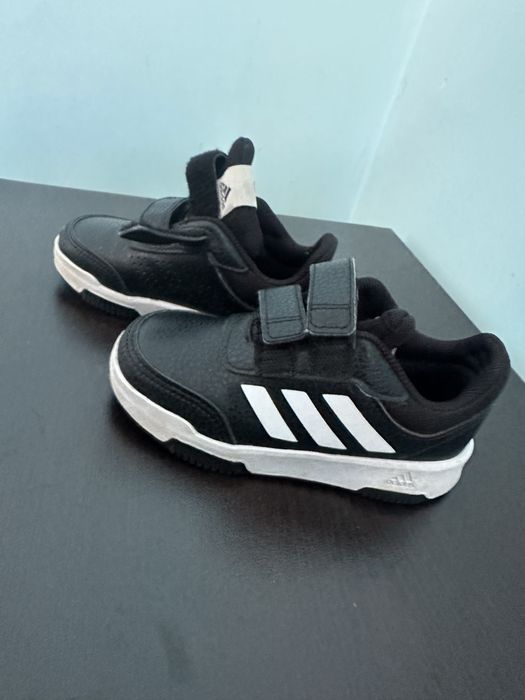 Маратонки Adidas 25н