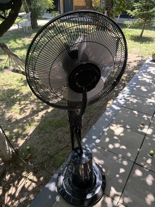 Ventilator cu pulverizator apa