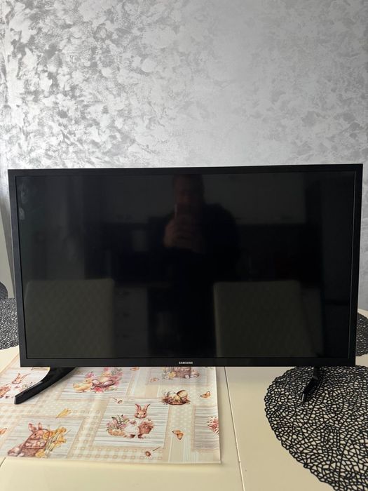 Vand Televizor Samsung diagonala 81 cm