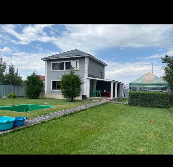 Продается двухэтажный дом