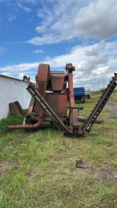 Продам зерноочиститель ОВС 25