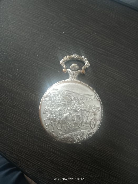 Продам часы все вопросы в личку