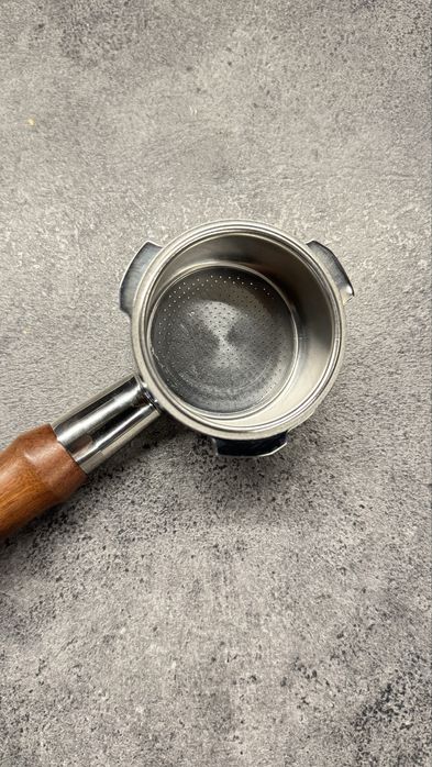 Темпер и портафилтър без дъно за еспресо машина Delonghi