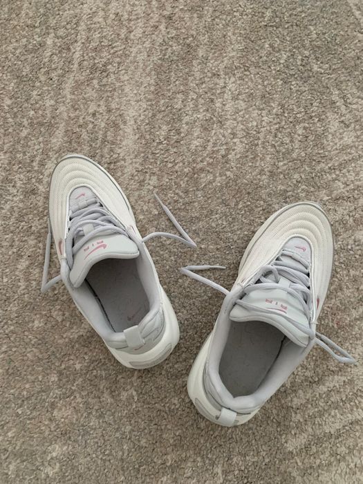 Nike Air Max Bliss - Mărimea 37.5