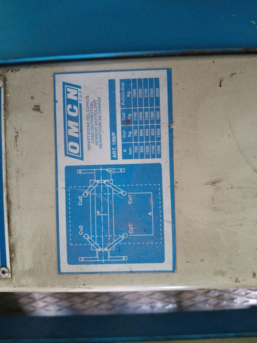Elevator auto 2500kg