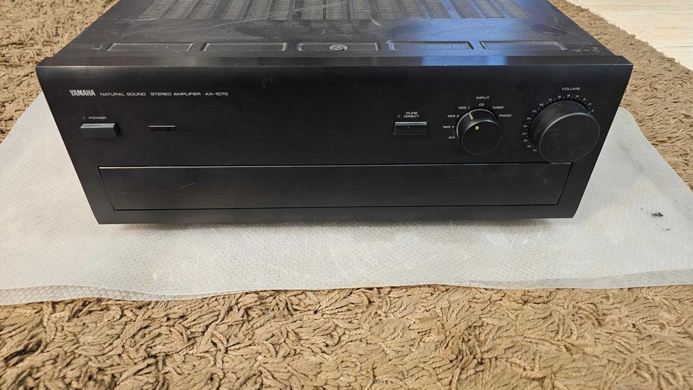 Amplificator Yamaha AX-1070 defect
