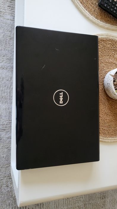 Лаптоп Dell Studio 1555 15.6"